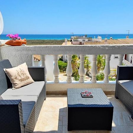 The Swallow'S Rest Beach House - Meia Praia Лагос Екстериор снимка